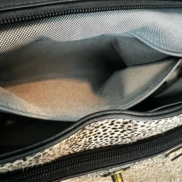 ❤️ Fossil Amelia White Cheetah Black Leather Backpack Shoulder Bag ZB7856504 FS - Picture 9 of 14